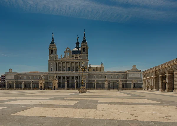 Almudena Kathedraal — Stockfoto