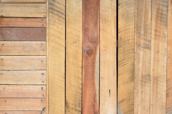 Patrón en la nueva pared de madera marrón —  Fotos de Stock