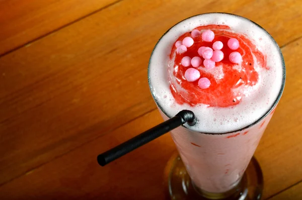 Strawberry milkshake drink — Stockfoto