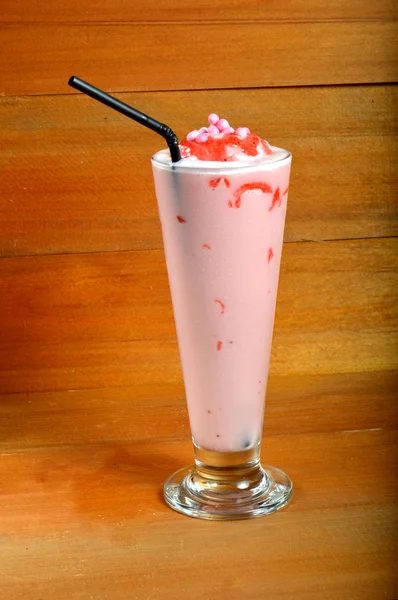 Minuman milkshake stroberi — Stok Foto