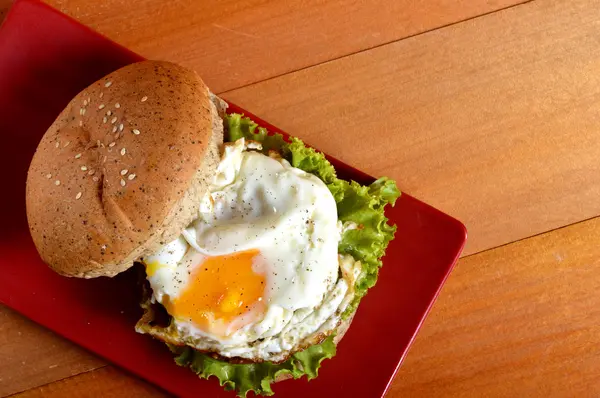 Karabiber ile Burger