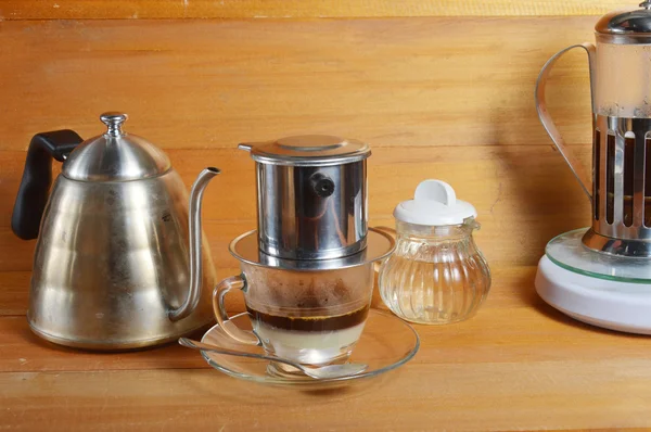 Coffee dripping in french press method — Stock Photo, Image