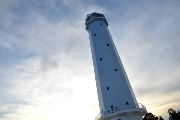 Tanjung Batu Tarakan灯塔的白色塔 印度尼西亚 — 图库照片