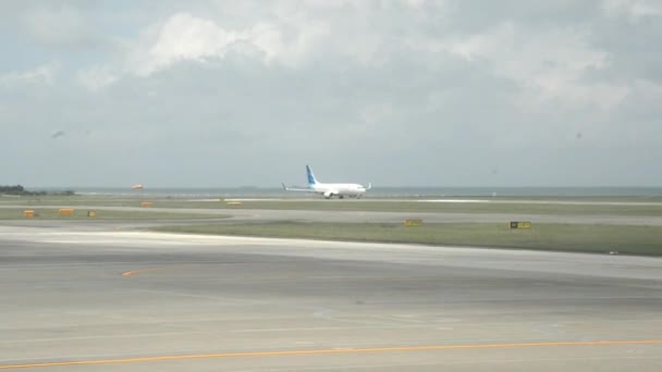 Balikpapan Indonesia August 2016 Вид Вікна Літака Діяльності Султана Аджі — стокове відео