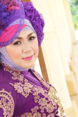 Güzel bir müslüman kadının portresi.