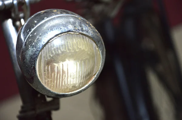 Oude fiets lamp — Stockfoto