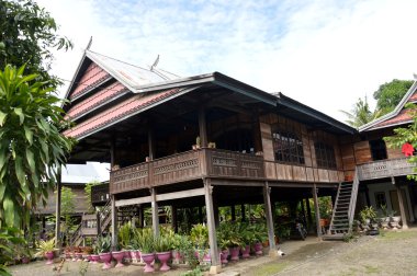 Bugis evi
