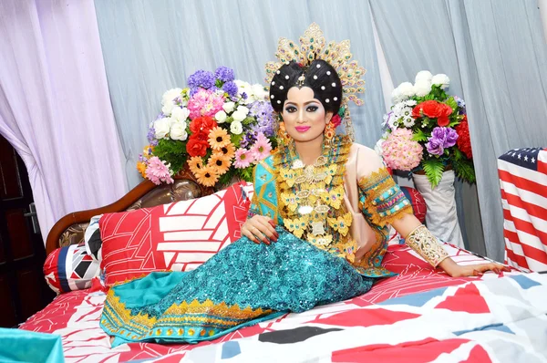 Indonesian bride — Stock Photo, Image