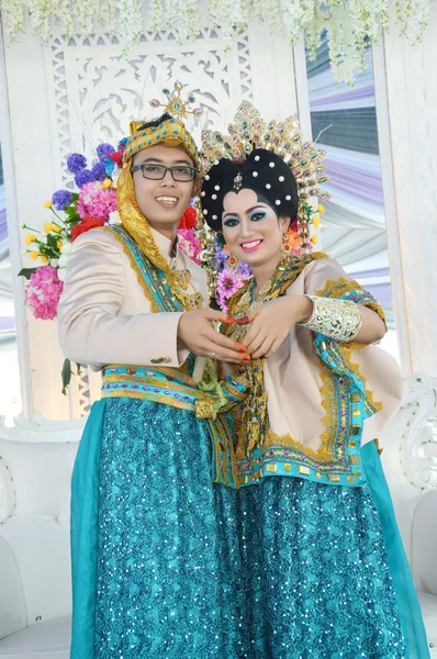 Indonesische Brautpaare — Stockfoto