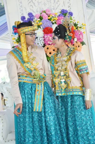 Indonesia novias parejas —  Fotos de Stock