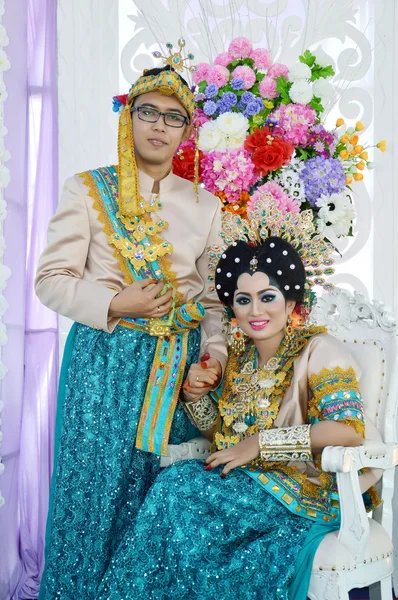 Casais nupciais indonésios — Fotografia de Stock