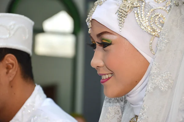 Indonesia novias parejas — Foto de Stock