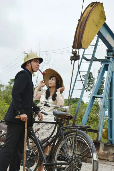 Indonesian bridal couples prewedding photoshoot — Stock Photo, Image