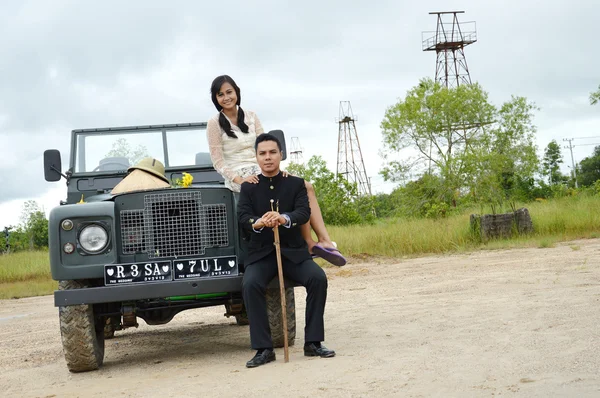 Indonesiska brudpar prewedding photoshoot — Stockfoto