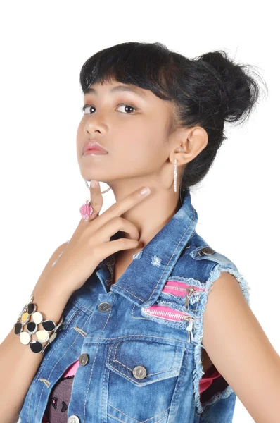 Aantrekkelijke Aziatische tienermeisje — Stockfoto