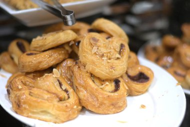 Lezzetli hamur işleri, kahvaltı, brunch ya da tatlı ikram için mükemmel. Fırından yeni çıktı.!