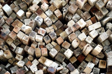 desen sıra yığınının üstündeki eski arka plan günlükleri