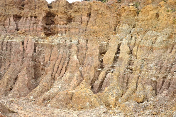 Kopár dombok miatt kotrási homok bányászat — Stock Fotó