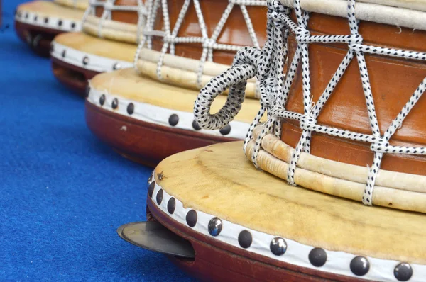 Detalhe do tambor tradicional marrom — Fotografia de Stock