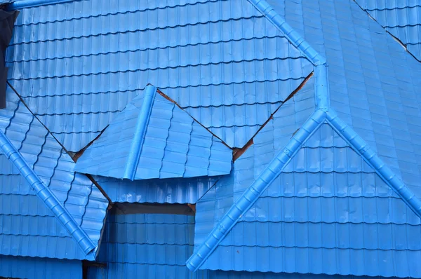 Blaue Dachziegel — Stockfoto