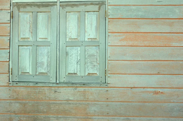 O velho fundo de janelas de madeira — Fotografia de Stock