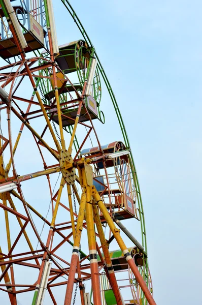 Wheel ferris on the market carnival area — Stock Photo, Image