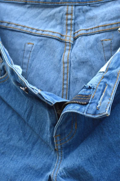 Подробная текстура и рисунок синих джинсов — стоковое фото