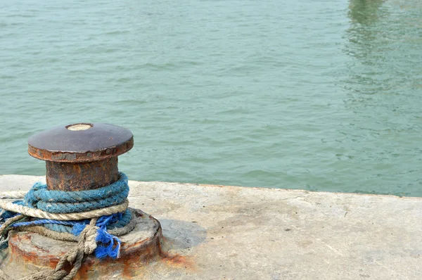 Rope mooring mast ship — Stock Photo, Image