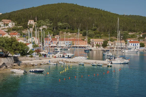 Kolorowe Wyspy Kefalonia Villageat Assos Grecji — Zdjęcie stockowe