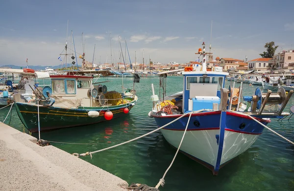 Barcos Pesca Coloridos Tradicionais Ilha Aegina Grécia — Fotografia de Stock