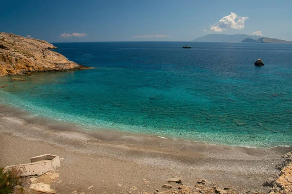 Vista Sobre Playa Vardia Ciudad Karavostasis Isla Folegandros Grecia —  Fotos de Stock