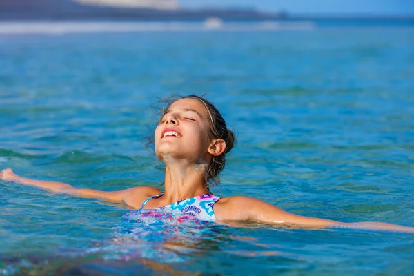 Girl At The Dead Sea, Israel. — Stock Photo, Image