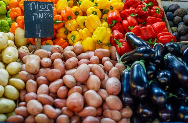 Sebze çiftçilere piyasa