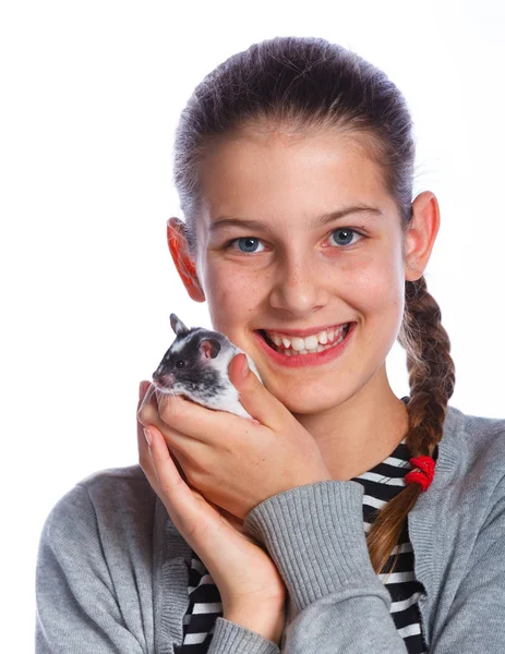 可爱的小女孩抱着一只仓鼠 — 图库照片