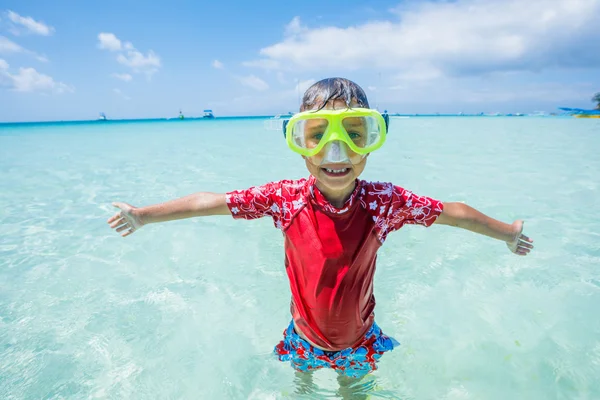 Foto de snorkeling boy — Foto de Stock