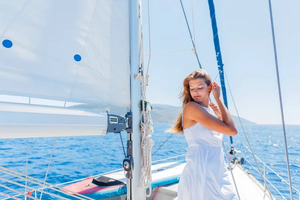 Beautiful Girl relaxing On Yacht in Greece — Stock Photo, Image