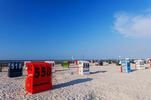 Korbes de plage sur la mer du Nord en Allemagne — Photo