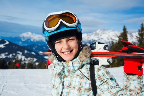 女孩对滑雪的乐趣 — Stockfoto