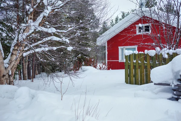 Casa finlandese in legno rosso — Foto Stock