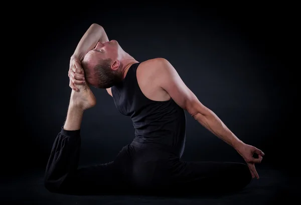 Yoga man — Stock Photo, Image