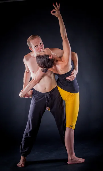 Yoga couple — Stock Photo, Image