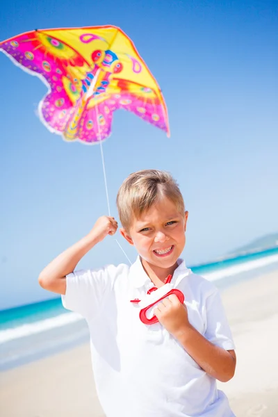 Menino com papagaio . — Fotografia de Stock