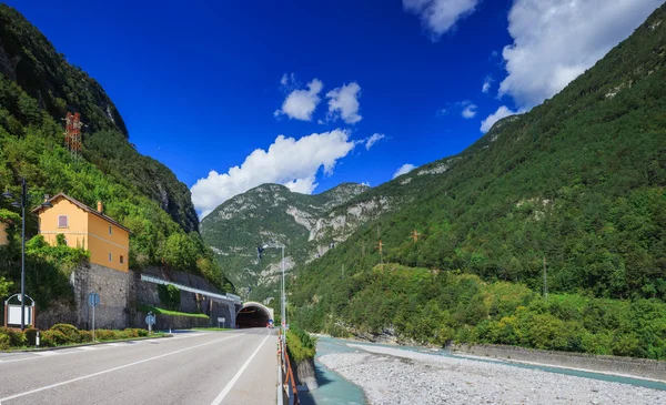 Vacker utsikt över bergen. — Stockfoto