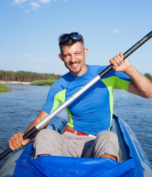 Man kayaking — Stock Photo, Image