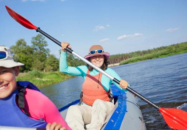 Woman kayaking — Stock Photo, Image