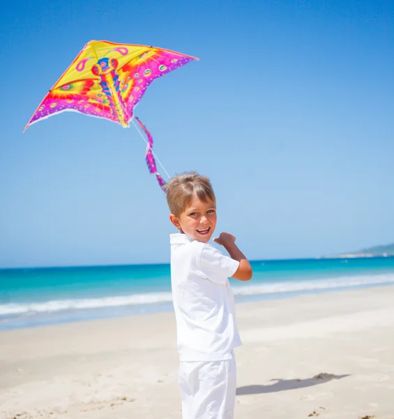 Jongen met kite. — Stockfoto