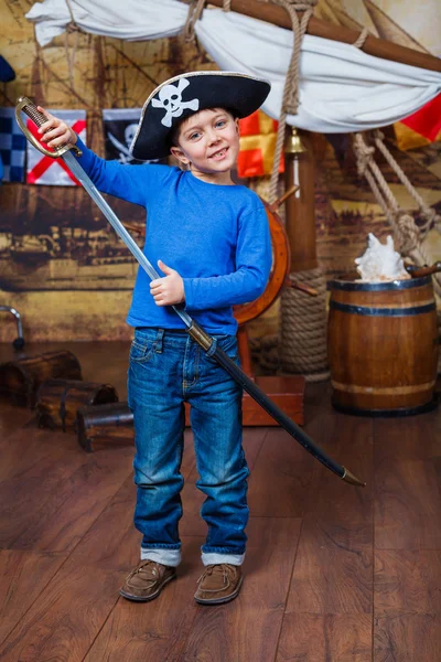 Chłopiec pirat — Zdjęcie stockowe