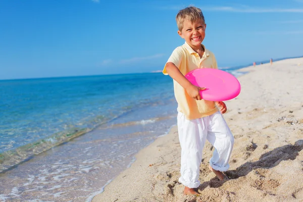 Fiú játék frisbee — Stock Fotó