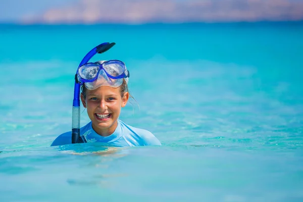 Snorkeling menina — Fotografia de Stock