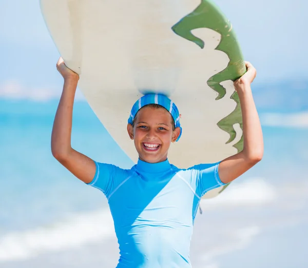 Ragazza con surf — Foto Stock